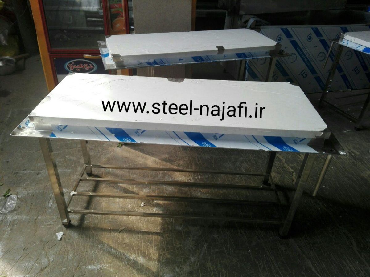 میز کار با آبرو
